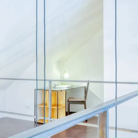 Stunning Duplex In The Center Apartment *