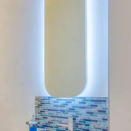 Stunning Duplex In The Center